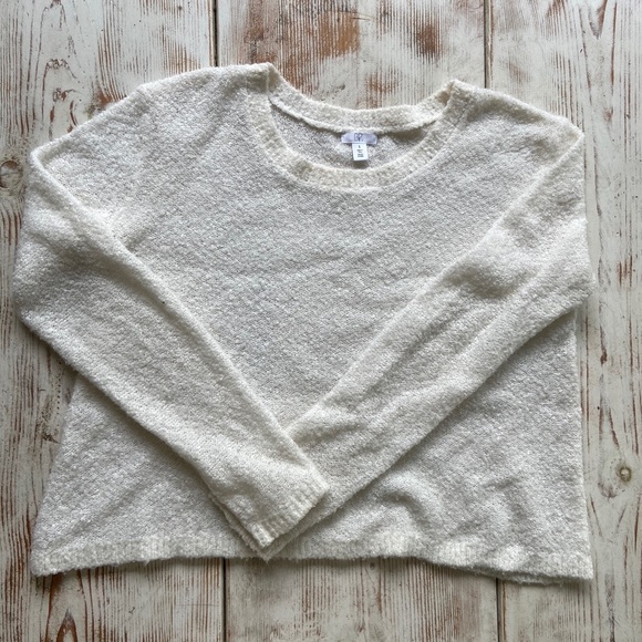 Soft Nordstrom sweater - Picture 4 of 5